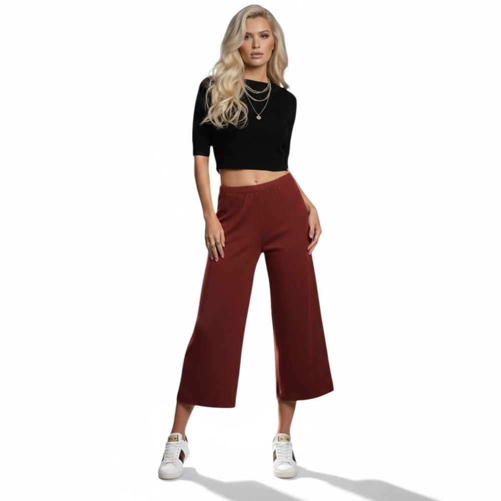 Kritzia Vintage 80s Cashmere Wide Leg Crop Pant PullOn Soft Minimal Luxury Red M